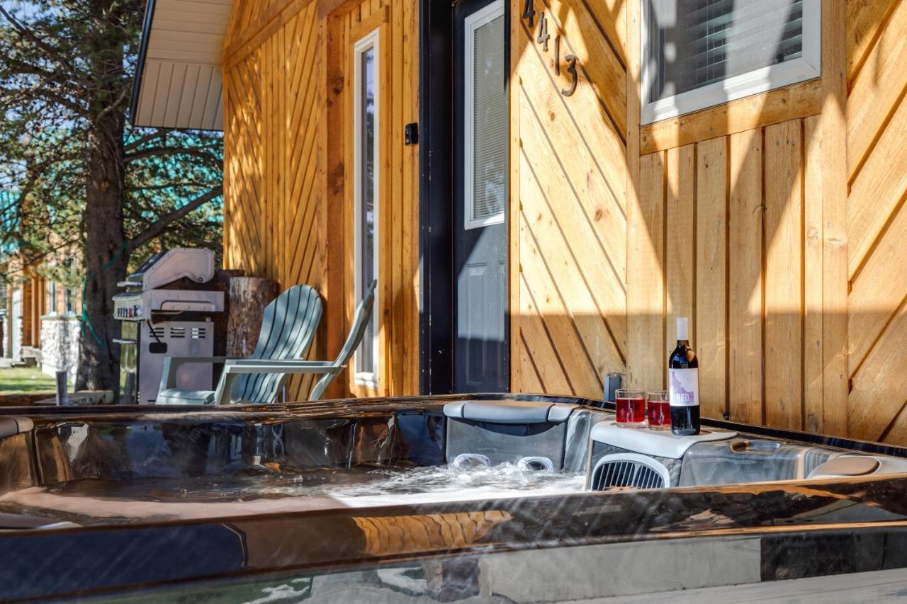 Huckleberry Hollow By Kabino Hot Tub Firepit Ps2 Satellite Grill Wifi Golf Course Island Park Exterior foto
